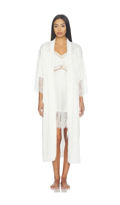 Flora Nikrooz Skyler Solid Stretch Charm Robe In White