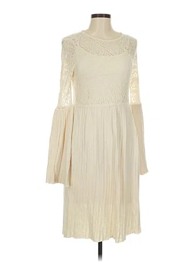 Pre-owned Floreat Casual Dress In White