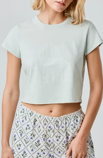 Florence By Mills Bethnal Green Crop Graphic T-shirt