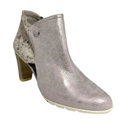 Fluchos Women's Rubi Ankle Boots In Metallic White