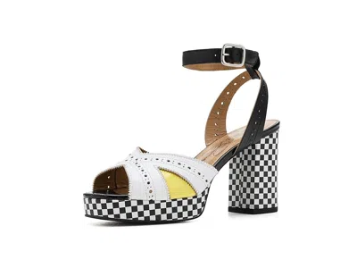 Fly London Eban454fly In White