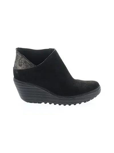 Pre-owned Fly London Wedges In Black