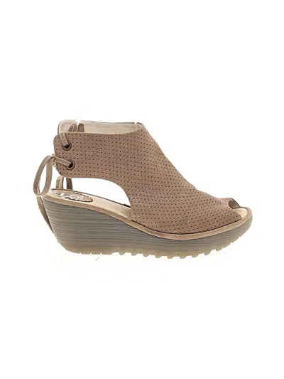 Pre-owned Fly London Wedges In Brown