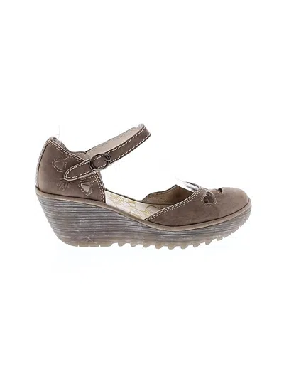 Pre-owned Fly London Wedges In Brown