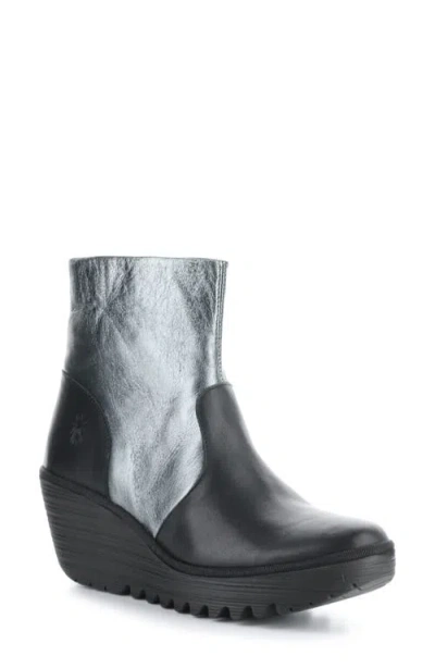 Fly London Yuxi Wedge Boot In Black/ Graphite