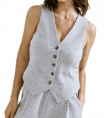 Flying Tomato A Ponti Knit V-neck Vest In Heather Grey In Gray
