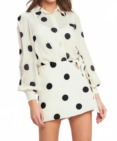 Flying Tomato A Printed Woven Skort In Ivory Black In White