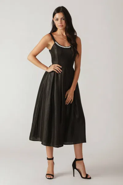 Flying Tomato Id21761 In Black