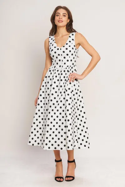 Flying Tomato Id23680 In White