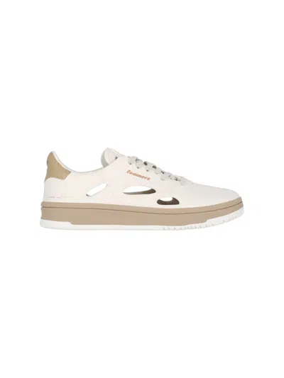 Foamers 'r01' Trainers In White