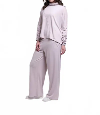 Foil So-fa So Good Pants In Blush In Gold