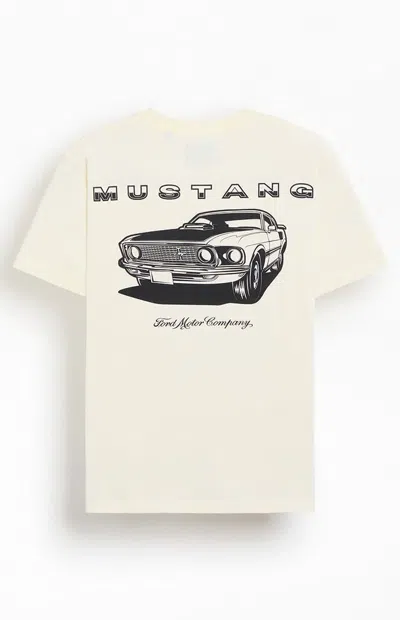 Ford Men's Mustang Car Pocket T-shirt In Cream In White