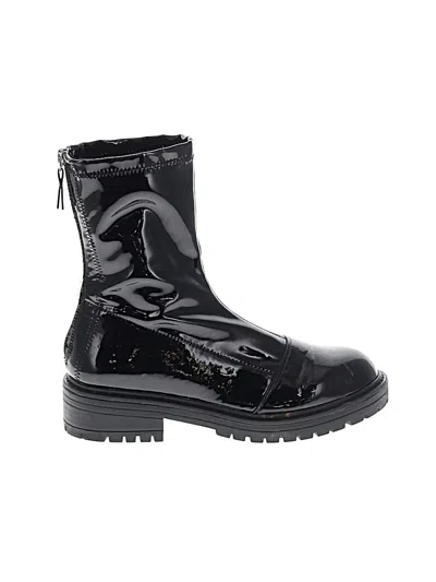 Pre-owned Forever 21 Boots In Black