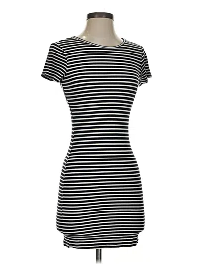 Pre-owned Forever 21 Casual Dress In Black