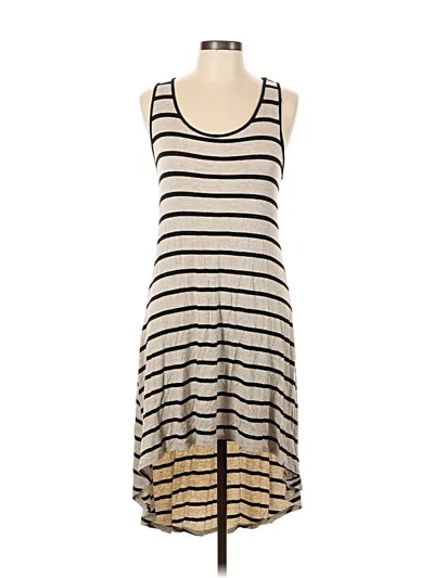 Pre-owned Forever 21 Casual Dress In White