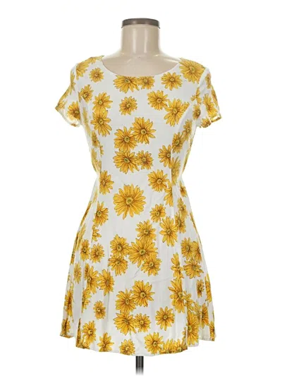 Pre-owned Forever 21 Casual Dress In Yellow