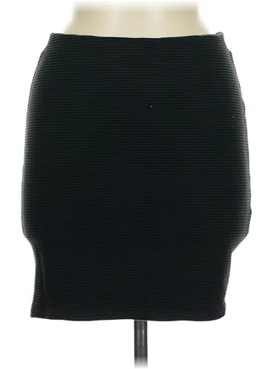 Pre-owned Forever 21 Casual Skirt In Black