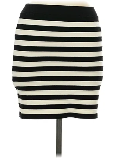 Pre-owned Forever 21 Casual Skirt In Black