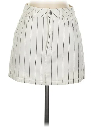Pre-owned Forever 21 Casual Skirt In White