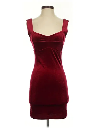 Pre-owned Forever 21 Cocktail Dress In Burgundy
