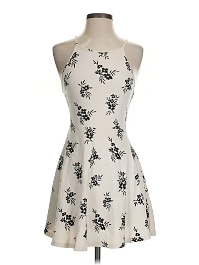 Pre-owned Forever 21 Cocktail Dress In Ivory