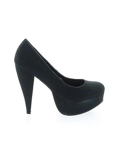 Pre-owned Forever 21 Heels In Black