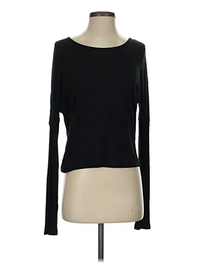 Pre-owned Forever 21 Long Sleeve T-shirt In Black