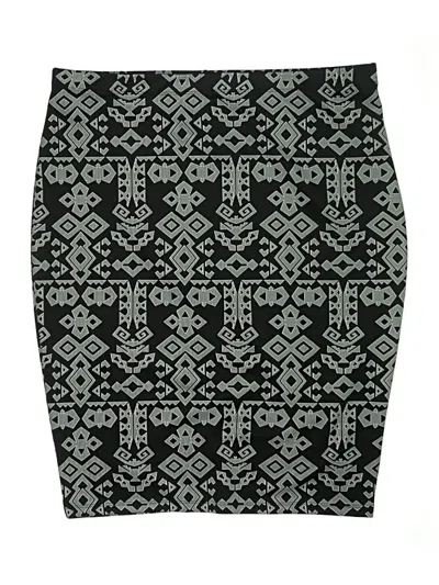 Pre-owned Forever 21 Plus Casual Skirt In Black
