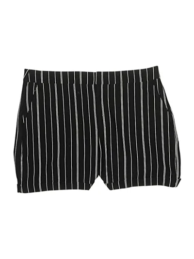 Pre-owned Forever 21 Plus Shorts In Black
