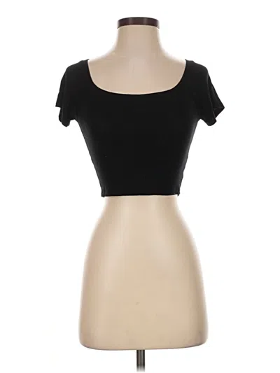Pre-owned Forever 21 Short Sleeve T-shirt In Black