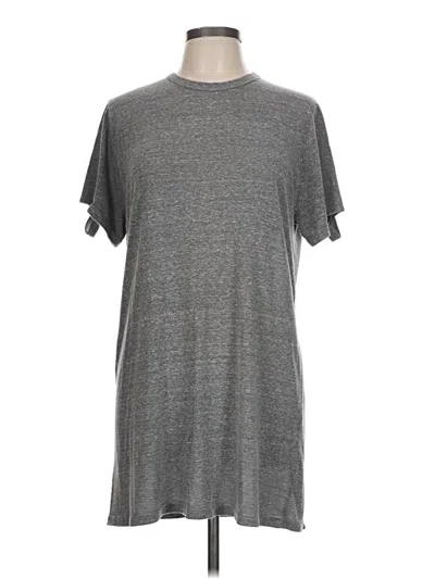 Pre-owned Forever 21 Short Sleeve T-shirt In Gray