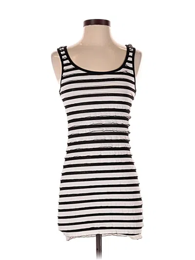 Pre-owned Forever 21 Tank Top White Scoop Neck Tops