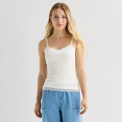 Forever 21 Womens Juniors Scoop Neck Sleeveless Camisole In White