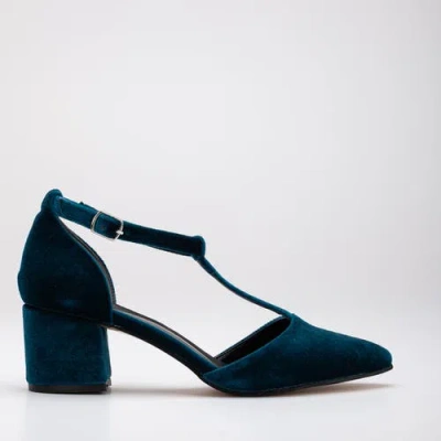 FOREVER & ALWAYS SHOES FOREVER & ALWAYS SHOES ANICETTE VELVET MARY JANE HEELS