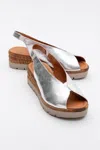 Forever & Always Shoes Blom Leather Platform Sandal In Metallic