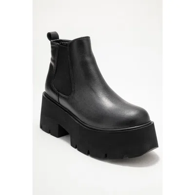 Forever & Always Shoes Clen Leather Platform Chelsea Boot In Black