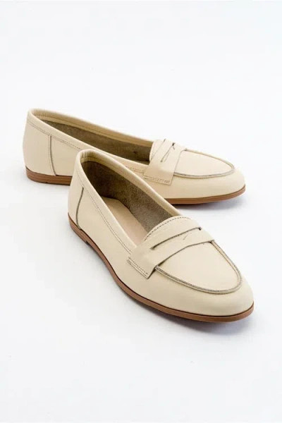 Forever & Always Shoes Dorothy Leather Loafer In Light Beige Leather