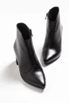Forever & Always Shoes Finda Leather Block Heel Boot In Black