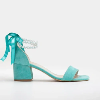FOREVER & ALWAYS SHOES FOREVER & ALWAYS SHOES ILLY LOW BLOCK HEEL SANDALS WITH PEARLS