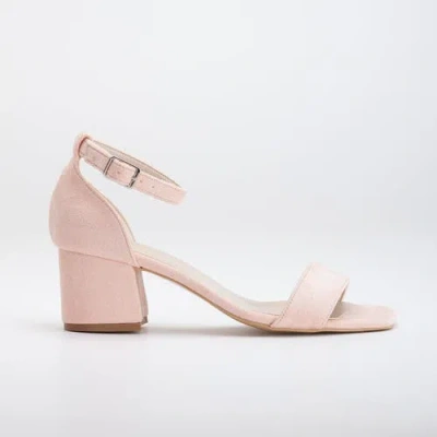 FOREVER & ALWAYS SHOES FOREVER & ALWAYS SHOES IVA LOW BLOCK HEEL SANDALS