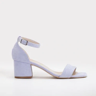 FOREVER & ALWAYS SHOES FOREVER & ALWAYS SHOES IVA LOW BLOCK HEEL SANDALS