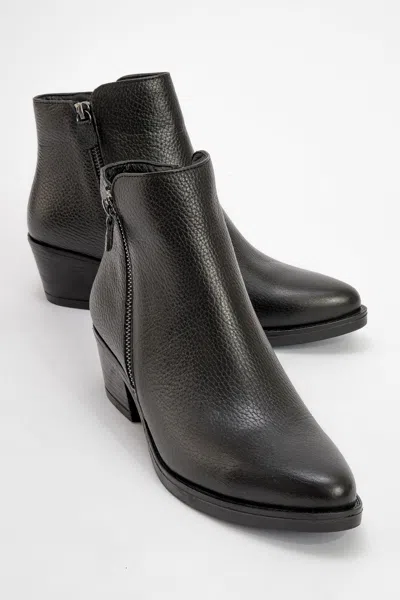 FOREVER & ALWAYS SHOES JAYER LEATHER DOUBLE-ZIP BLOCK HEEL BOOT (WOMEN)