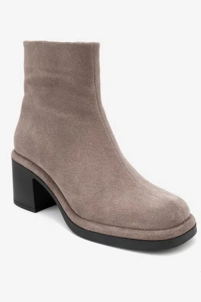 Forever & Always Shoes Junae Leather Block Heel Boot In Brown