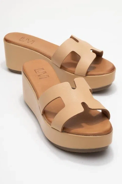 Forever & Always Shoes Lia Leather Platform Sandal In Brown