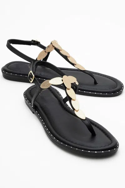FOREVER & ALWAYS SHOES MAREA LEATHER FLAT SANDAL (WOMEN)