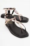 Forever & Always Shoes Morgana Leather Thong Sandal In Black