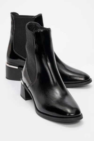 Forever & Always Shoes Neiva Leather Chelsea Boot In Black