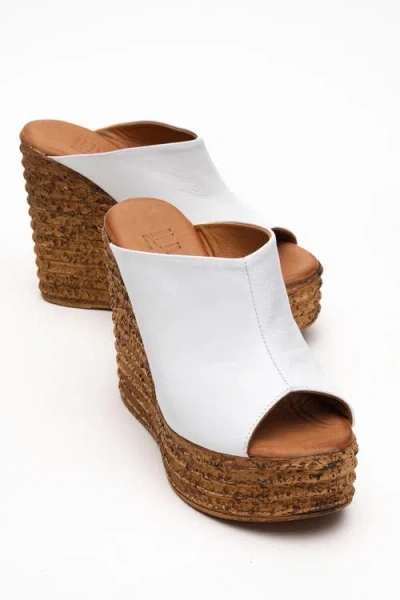 Forever & Always Shoes Nelly Leather Platform Sandal In Brown