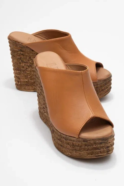 Forever & Always Shoes Nelly Leather Platform Sandal In Brown