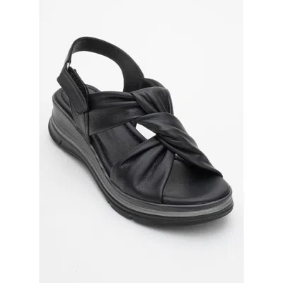 Forever & Always Shoes Oara Leather Sandal In Black